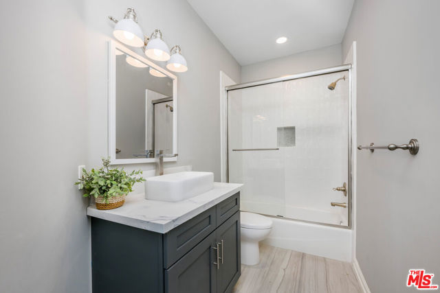 1028 9th Street, Manhattan Beach, California 90266, 5 Bedrooms Bedrooms, ,5 BathroomsBathrooms,Residential,Sold,9th,25532263