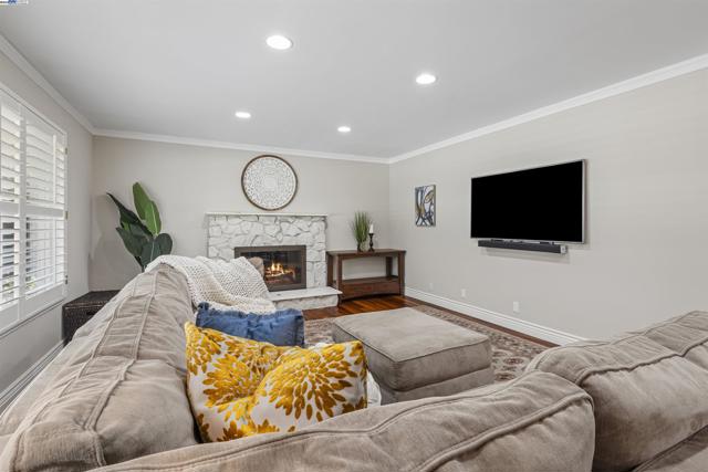 1834 Hicks, San Jose CA: https://media.crmls.org/mediaz/d18841d3-a857-4111-81bc-8dba862eebaf.jpg