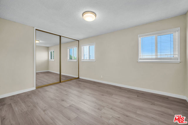 5137 Reynier Avenue, Los Angeles CA: https://media.crmls.org/mediaz/d1889934-2380-43b3-bc14-2bd045755e9d.jpg