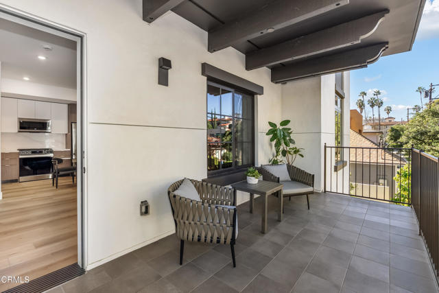 Detail Gallery Image 22 of 41 For 139 S Oak Knoll Ave #203,  Pasadena,  CA 91101 - 2 Beds | 2 Baths