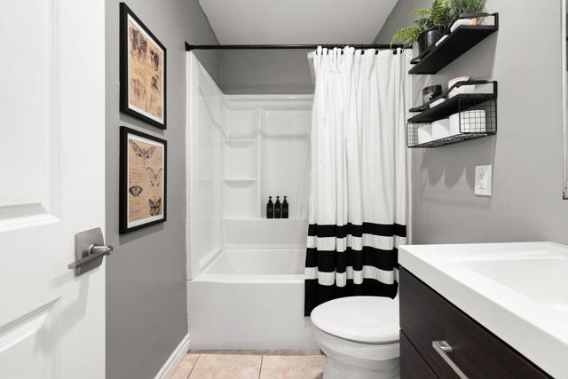 77245 Indiana Avenue, Palm Desert CA: https://media.crmls.org/mediaz/d18bedc8-45d8-41d9-a3d9-5b50e03aa335.jpg