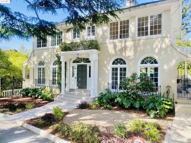 6051 MARGARIDO Dr, Oakland CA: https://media.crmls.org/mediaz/d18ef719-d80d-4507-8c51-9817c785074c.jpg