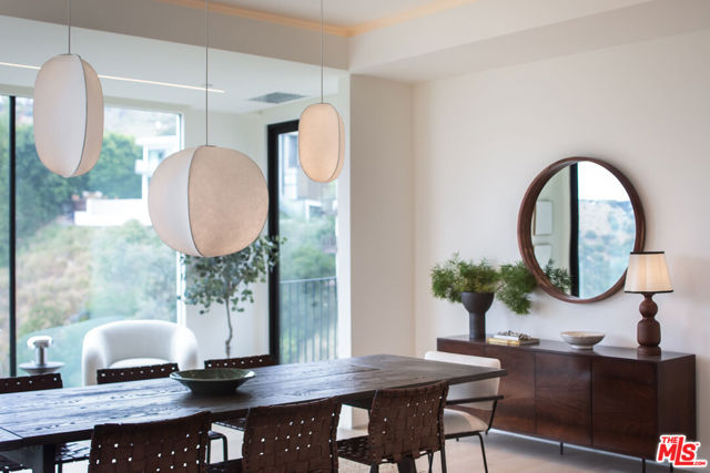 1943 Sunset Plaza Drive, Los Angeles CA: https://media.crmls.org/mediaz/d18f2035-bb40-4b56-ab3a-12027e368130.jpg
