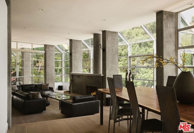 0 Willow Glen Road, Los Angeles CA: https://media.crmls.org/mediaz/d18f8745-c503-4e25-97cf-1cc2127e201f.jpg