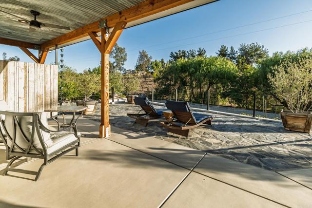 35715 Calle Nopal, Temecula CA: https://media.crmls.org/mediaz/d18f908d-6d41-45a8-9b50-9c99e5df5402.jpg