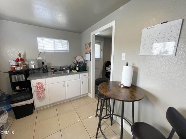 136 S Roosevelt Avenue, Oxnard CA: https://media.crmls.org/mediaz/d19081dd-8b4f-4788-bd3c-409383f03304.jpg
