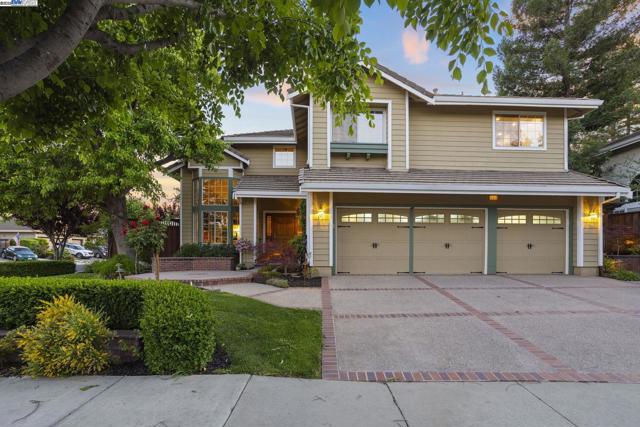 304 AVONDALE LANE, Livermore CA: https://media.crmls.org/mediaz/d190aaa0-5ba1-4d99-b5c5-36c4514654a5.jpg