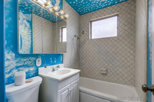 2 full baths!