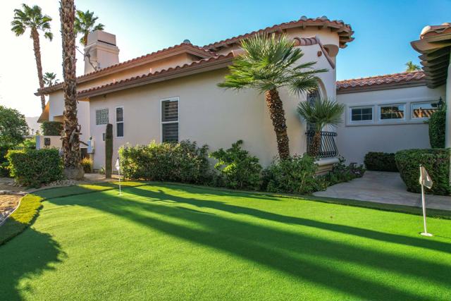 79953 Rancho La Quinta Drive, La Quinta CA: https://media.crmls.org/mediaz/d190ef58-872a-4c1c-a284-8e9f83dbaf97.jpg