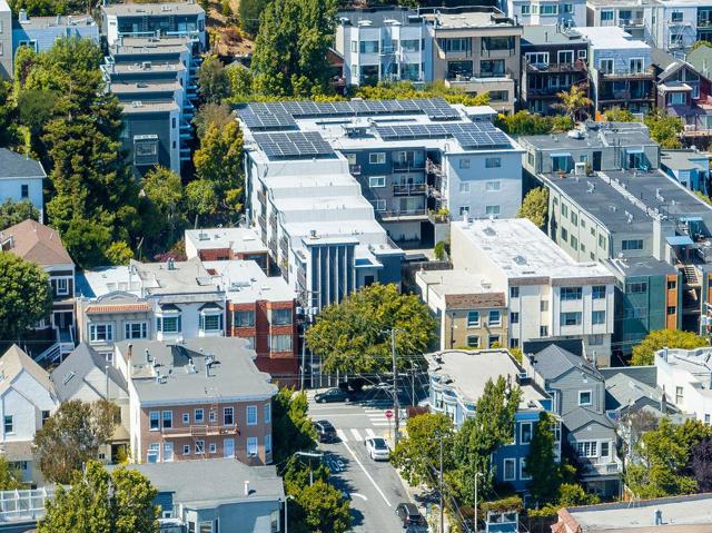 4096 17th Street, San Francisco CA: https://media.crmls.org/mediaz/d1912e45-a843-4fec-a87f-0635a288074a.jpg