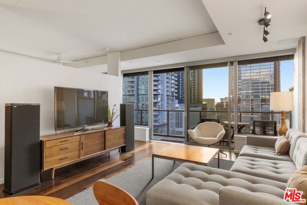 1155 S Grand Avenue #808