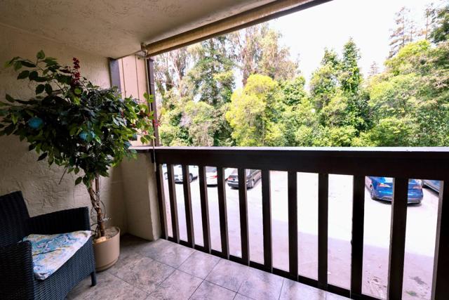 1743 Panda Way, Hayward CA: https://media.crmls.org/mediaz/d1922759-c6a8-48a0-b3f2-942bf32c46ba.jpg