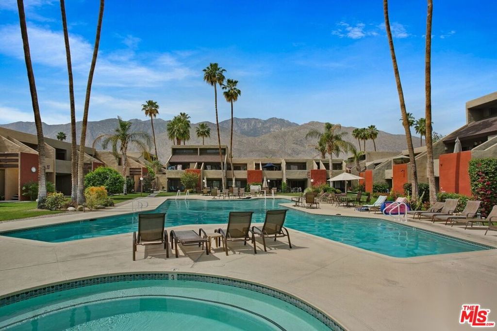 1655 E Palm Canyon Drive #318