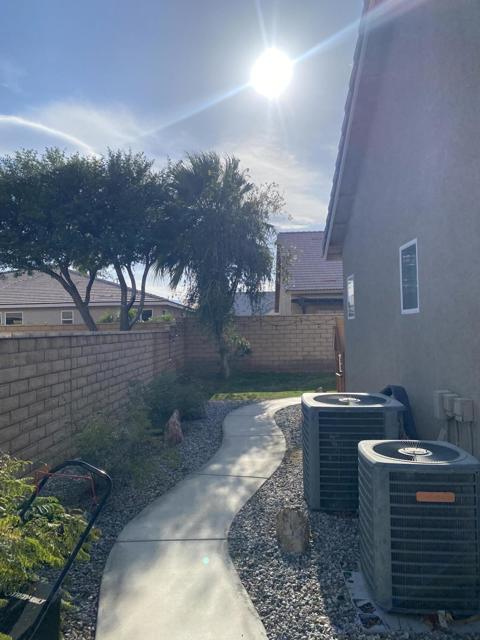 37411 Bosley, Indio CA: https://media.crmls.org/mediaz/d1929e13-a1f3-4dc3-9792-6a96c3906fcd.jpg