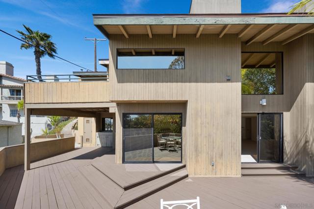 2195 Hayden Way, San Diego CA: https://media.crmls.org/mediaz/d192f288-bf33-475a-88b3-ac47b1df729d.jpg