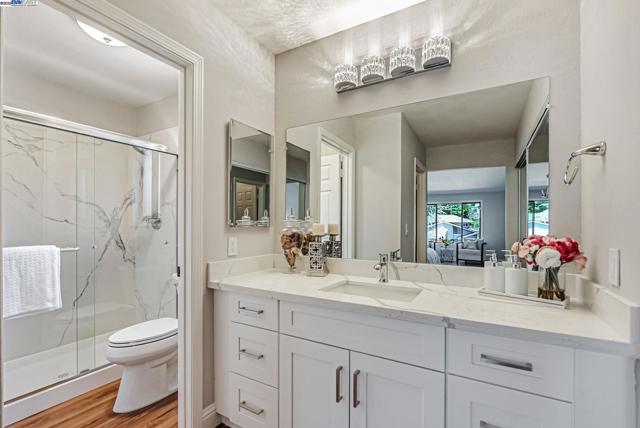 39622 Benavente Ave, Fremont CA: https://media.crmls.org/mediaz/d193abe9-b229-4755-bdda-3f2e093f0e9a.jpg