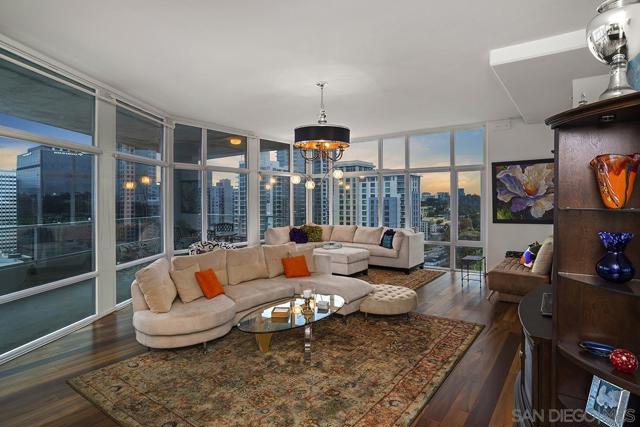 1080 Park Blvd, San Diego CA: https://media.crmls.org/mediaz/d1942aa0-7623-4dd3-9f49-5d4071bb3a4c.jpg