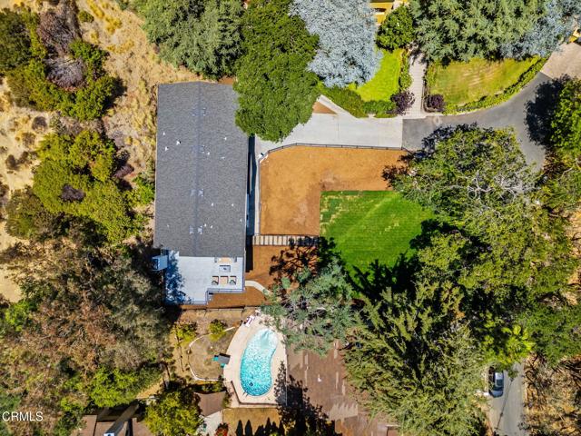 709 Wilson Court, Burbank CA: https://media.crmls.org/mediaz/d1943ee6-6a0d-4f8b-b798-666ef5f4e771.jpg