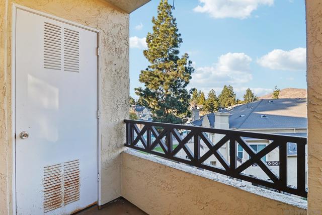 2039 Lakeridge, Chula Vista, California 91913, 3 Bedrooms Bedrooms, ,2 BathroomsBathrooms,Condominium,For Sale,Lakeridge,250001400SD