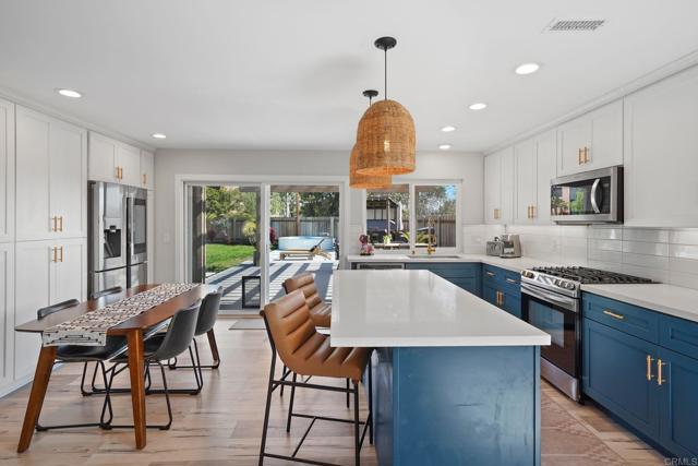 Detail Gallery Image 17 of 47 For 1860 Purdue Ct, Oceanside,  CA 92056 - 3 Beds | 2 Baths