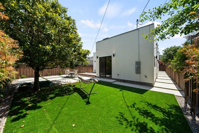 1025 Walnut Street, San Carlos CA: https://media.crmls.org/mediaz/d194ecdc-f542-4f4a-a0e1-733353fc2b86.jpg