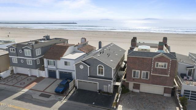 3541 Ocean Drive, Oxnard CA: https://media.crmls.org/mediaz/d1964234-07c8-4c6e-88f4-7f257a7039f9.jpg