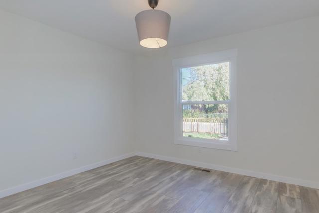116 Daphne Way, East Palo Alto CA: https://media.crmls.org/mediaz/d1964964-cabe-477e-91c0-c0817a06997c.jpg