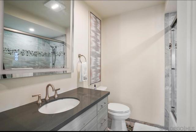2820 Bayside Walk, San Diego CA: https://media.crmls.org/mediaz/d1977d73-bd2d-4320-b6ed-04b3f34d19f8.jpg