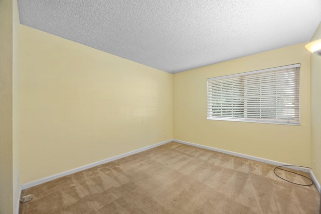 34203 Petard Ter, Fremont CA: https://media.crmls.org/mediaz/d1992840-8278-4e8a-8742-2421e6a84b31.jpg