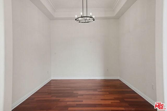 15027 Dickens Street, 1 photo 7