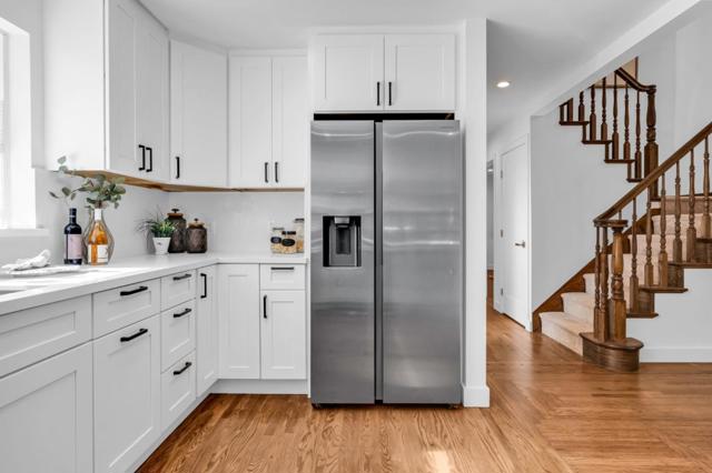 23951 Spalding Avenue, Los Altos CA: https://media.crmls.org/mediaz/d19a1a52-ae72-4ad2-acb6-f0fecc3b3227.jpg