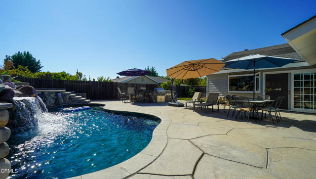 1542 Uppingham Drive, Thousand Oaks CA: https://media.crmls.org/mediaz/d19a7b08-c2f9-4844-8195-5d53d5e5dc6a.jpg