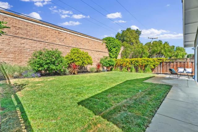 3801 Branson Drive, San Mateo CA: https://media.crmls.org/mediaz/d19a844e-2120-4774-8020-5bd8938aec14.jpg