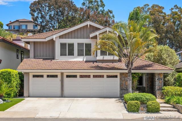 12516 Rougemont Pl, San Diego CA: https://media.crmls.org/mediaz/d19aede0-5e65-4105-8f41-a2b85247945b.jpg