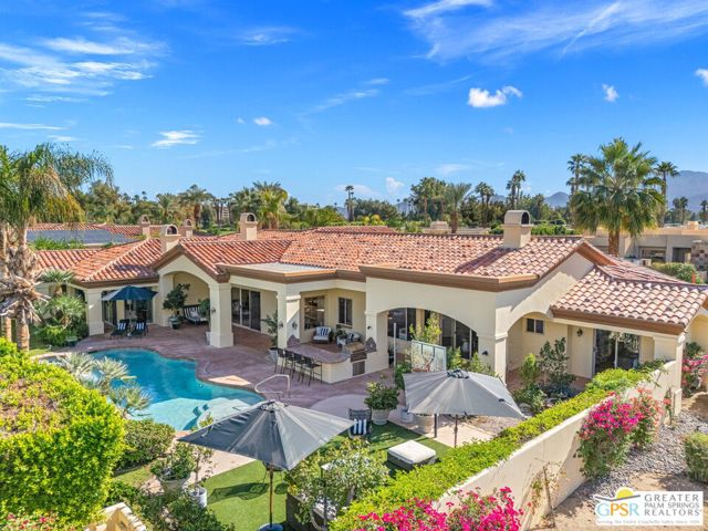 16 Villaggio Place, Rancho Mirage CA: https://media.crmls.org/mediaz/d19b332f-0026-4660-95e4-6b3218714823.jpg