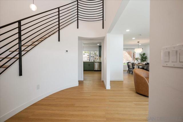 17283 Montero Rd, San Diego CA: https://media.crmls.org/mediaz/d19b8ec3-9c06-400b-9215-2d5584e00c70.jpg