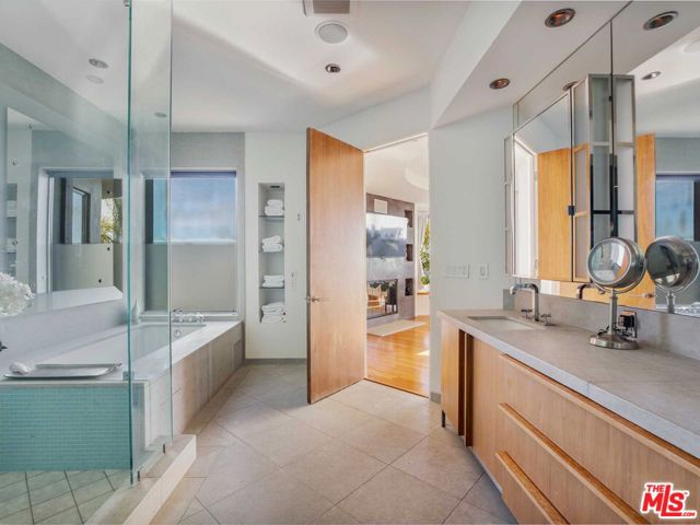 1750 Viewmont Drive, Los Angeles, California 90069, 4 Bedrooms Bedrooms, ,4 BathroomsBathrooms,Single Family Residence,For Sale,Viewmont,24399904