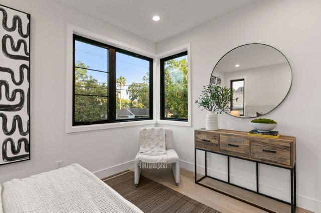 1060 Karen Way, Mountain View CA: https://media.crmls.org/mediaz/d19c68b6-4e94-4cc9-b8bd-078e799e6276.jpg