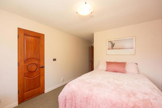 447 3rd Street, Montara CA: https://media.crmls.org/mediaz/d19c9cb4-fdea-4347-9d8b-1659b421a9e8.jpg