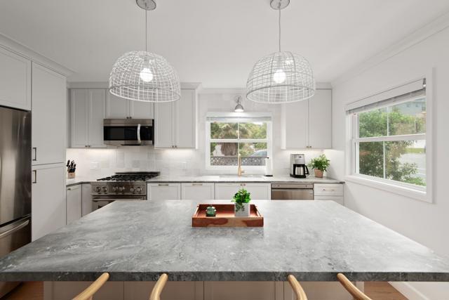 Image 10 of 34 For 937 3rd Street