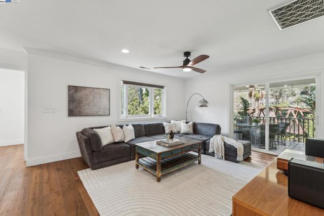 4613 Mirador Dr, Pleasanton CA: https://media.crmls.org/mediaz/d19d96bc-9dd8-49ce-bdd5-5e6b87f9fb93.jpg