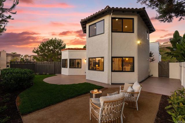 Detail Gallery Image 20 of 43 For 6801 6803 El Fuerte St, Carlsbad,  CA 92009 - 5 Beds | 5/1 Baths