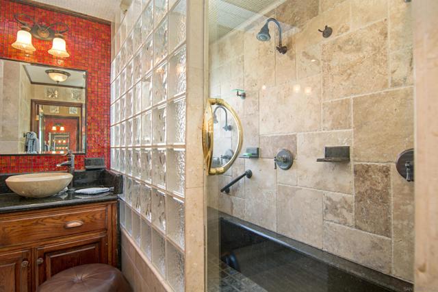 20 S Cays Ct, Coronado CA: https://media.crmls.org/mediaz/d19e9def-acb0-423b-8a15-753f3447cdf3.jpg