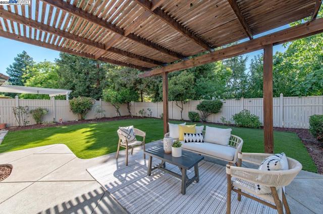 847 Dana Cir, Livermore CA: https://media.crmls.org/mediaz/d19f1ce7-be50-4d84-8c2f-a7bdf95c1144.jpg