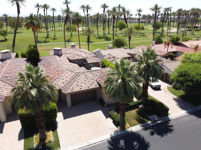 56588 S Palms Drive, La Quinta CA: https://media.crmls.org/mediaz/d1a003c6-20b5-4949-9646-e2399c069062.jpg