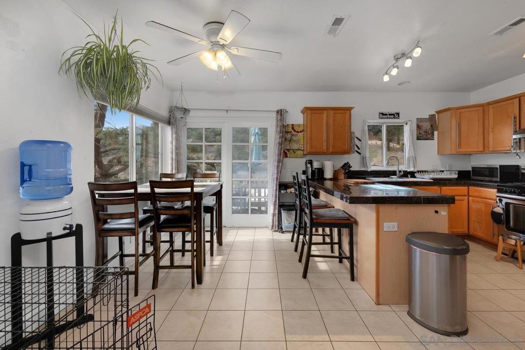 2866 Eagle St - photo 4