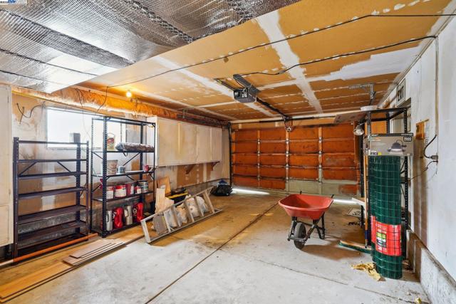 23762 Hutchinson Rd, Los Gatos CA: https://media.crmls.org/mediaz/d1a04e23-3725-4c0e-b481-353b07c25bde.jpg