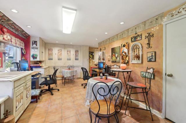 18211 Saratoga Los Gatos Road, Monte Sereno CA: https://media.crmls.org/mediaz/d1a0a097-de4b-41d9-bee6-f8026f250b21.jpg