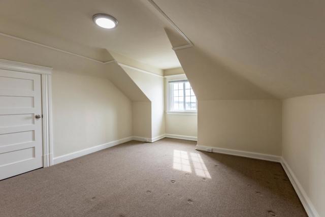 474 2nd Avenue, San Francisco CA: https://media.crmls.org/mediaz/d1a121bd-efe6-4b15-afc3-2b3229e13478.jpg