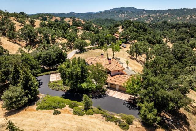 9400 Corriente Road, Atascadero CA: https://media.crmls.org/mediaz/d1a14dd9-529d-4794-8229-d6ecc795594d.jpg